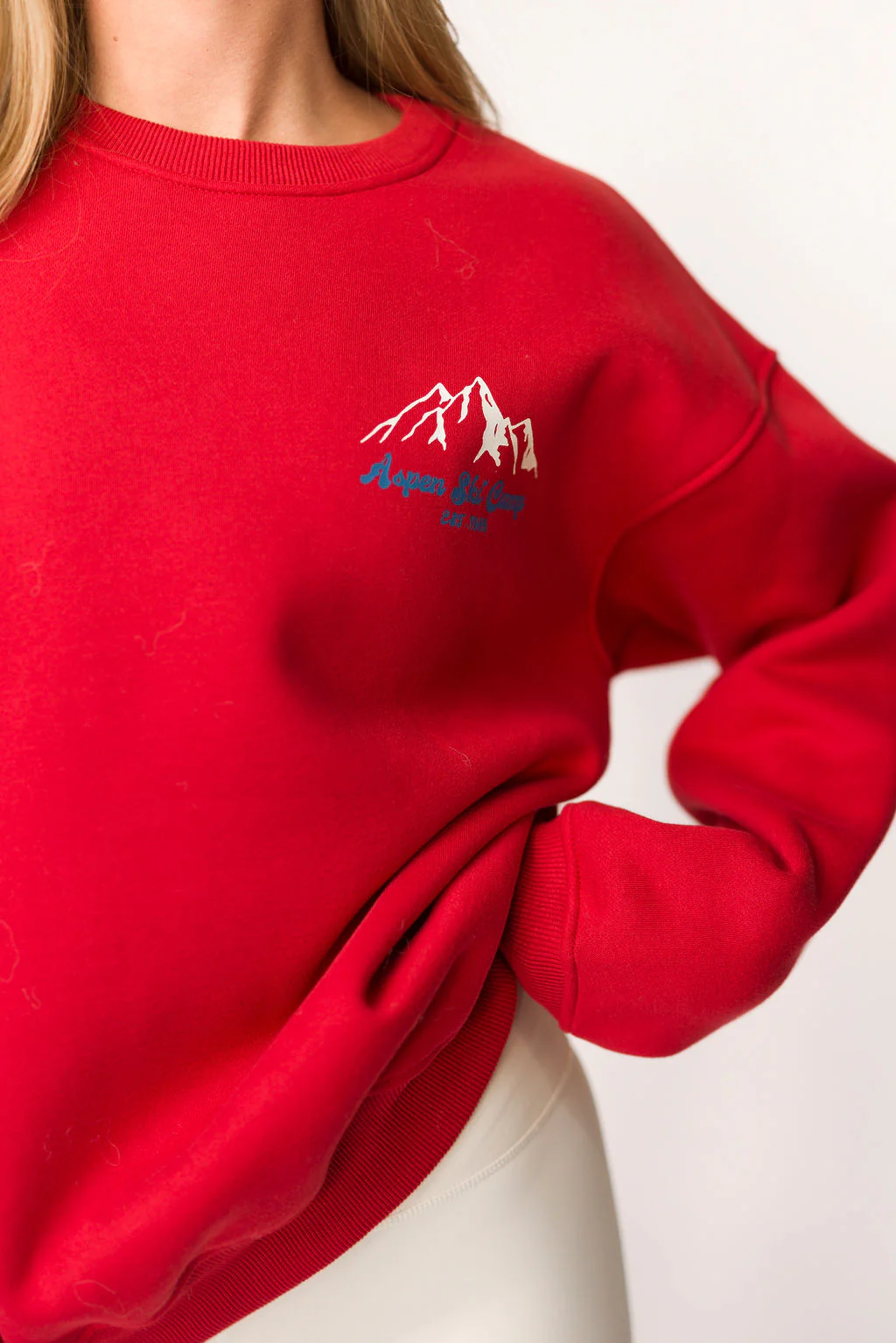 Aspen Ski Camp Sweatshirt in Cherry - Directfux