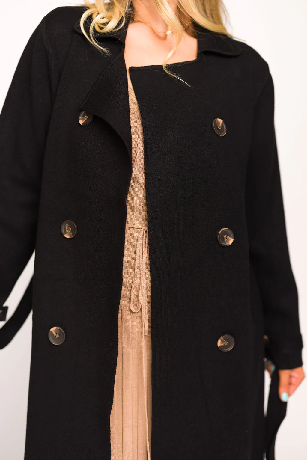 Cadenza Cashmere-Blend Peacoat in Black *LUXURY ITEM* - Directfux