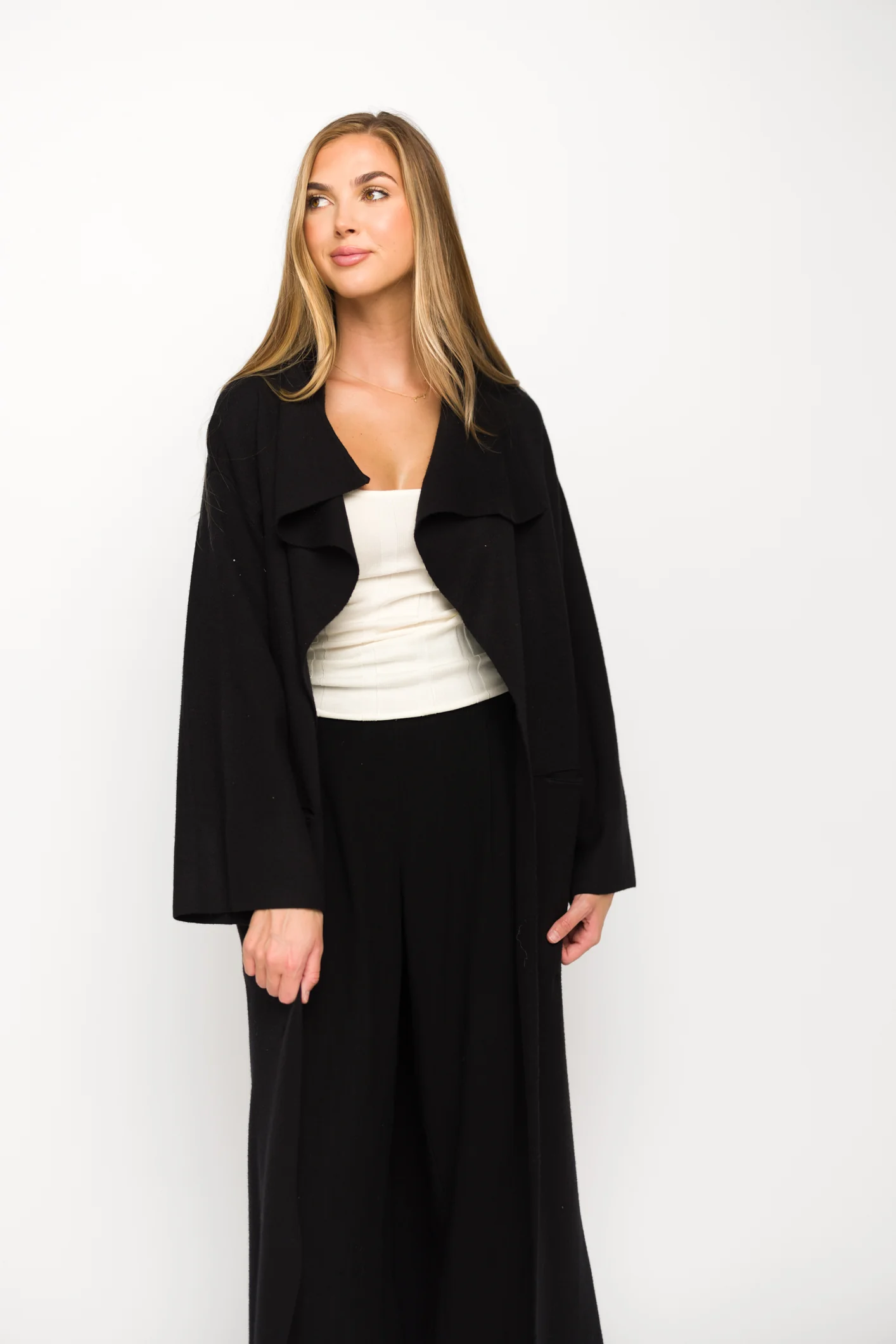 Elsa Sweater Coat in Black - Directfux