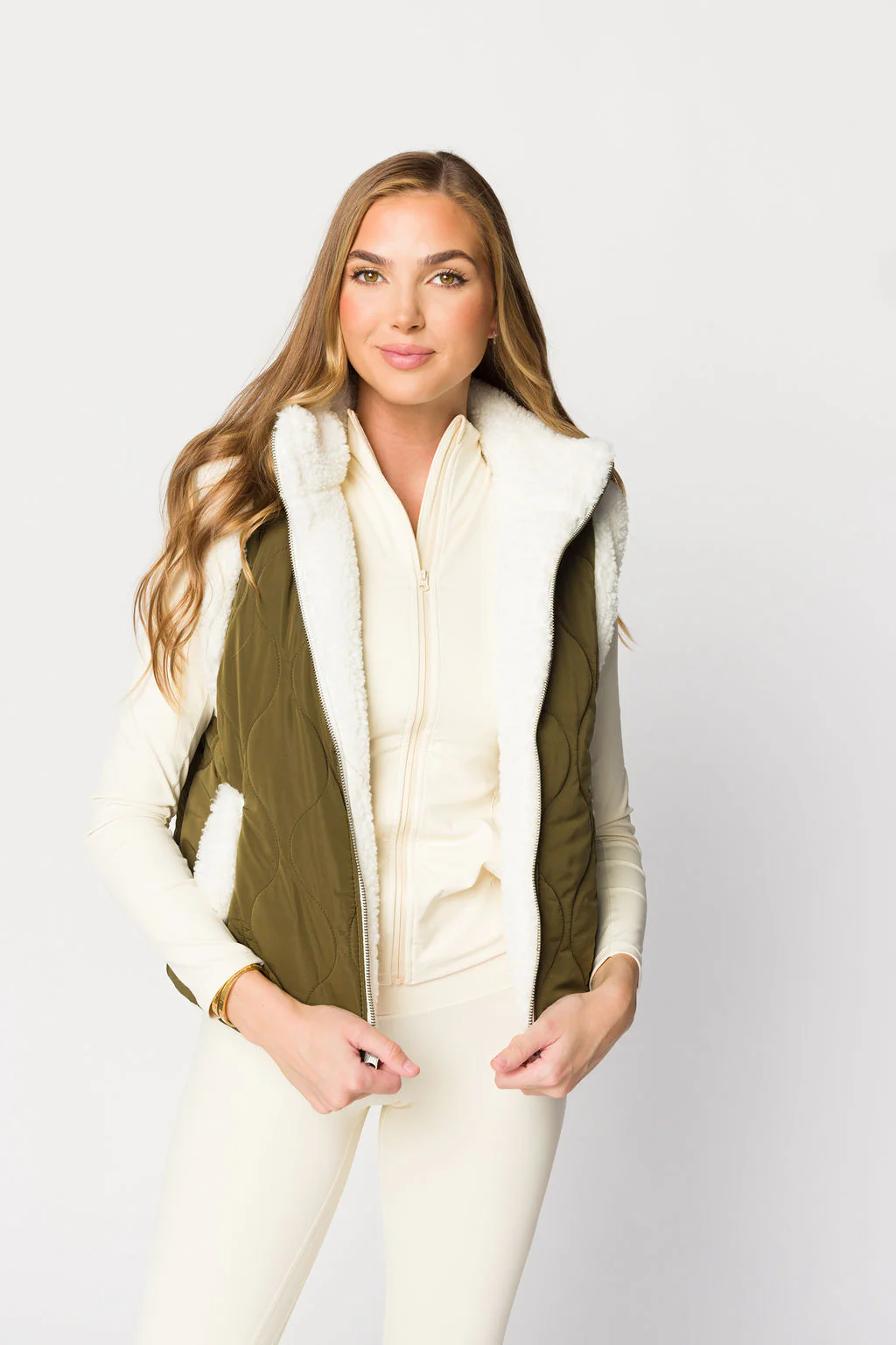 Dani Reversible Vest in Whisper White/Olive - Directfux