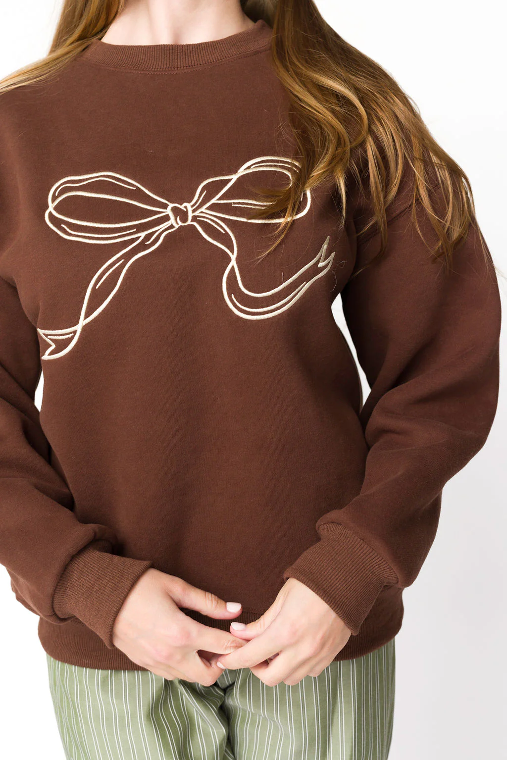 Claire Embroidered Bow Sweatshirt in Chocolate - Directfux
