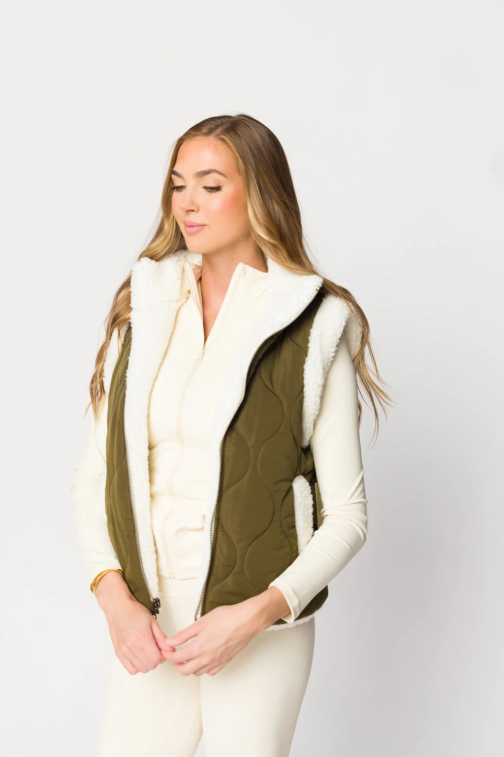 Dani Reversible Vest in Whisper White/Olive - Directfux