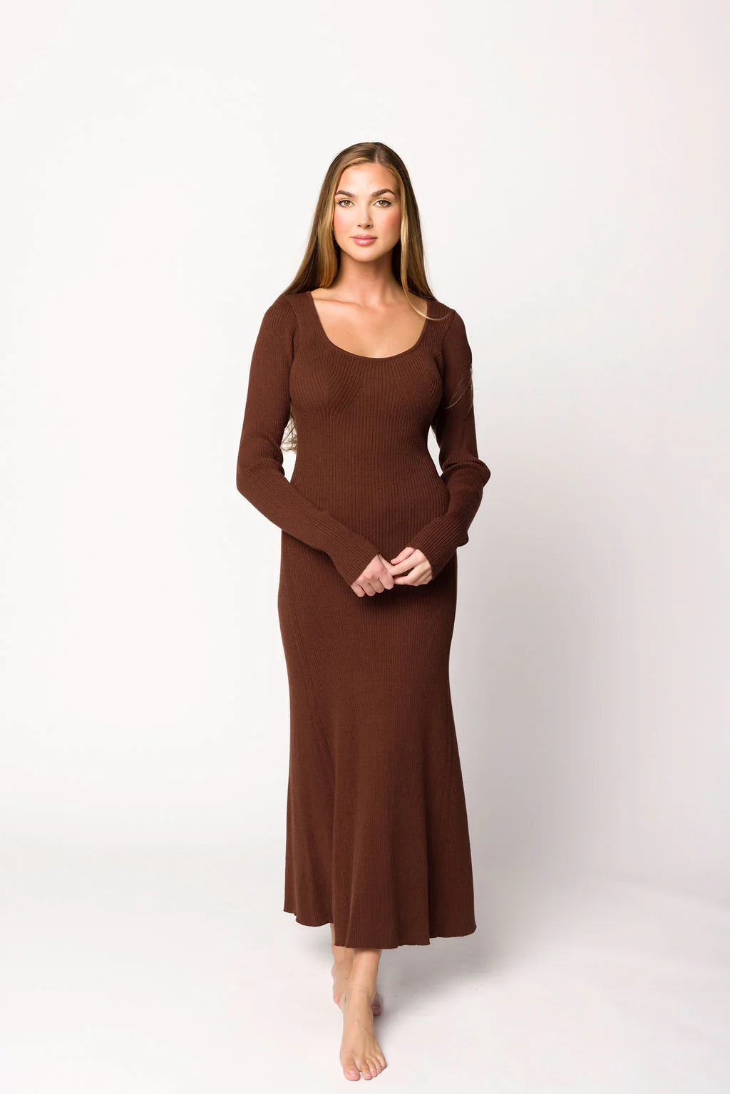 Alison Knit Sweater Maxi Dress in Chestnut - Directfux