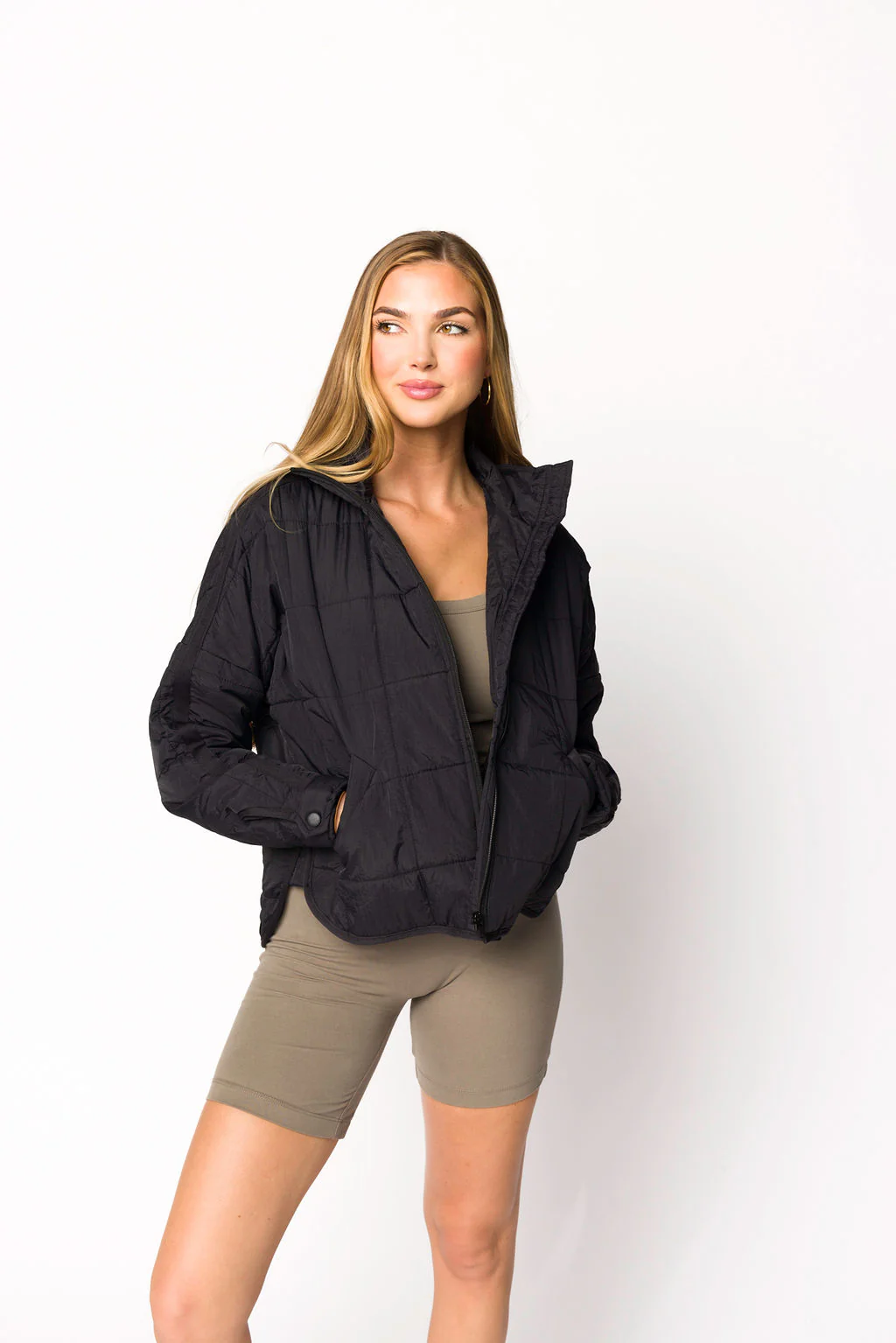 Layla Puffer Jacket in Black - Directfux