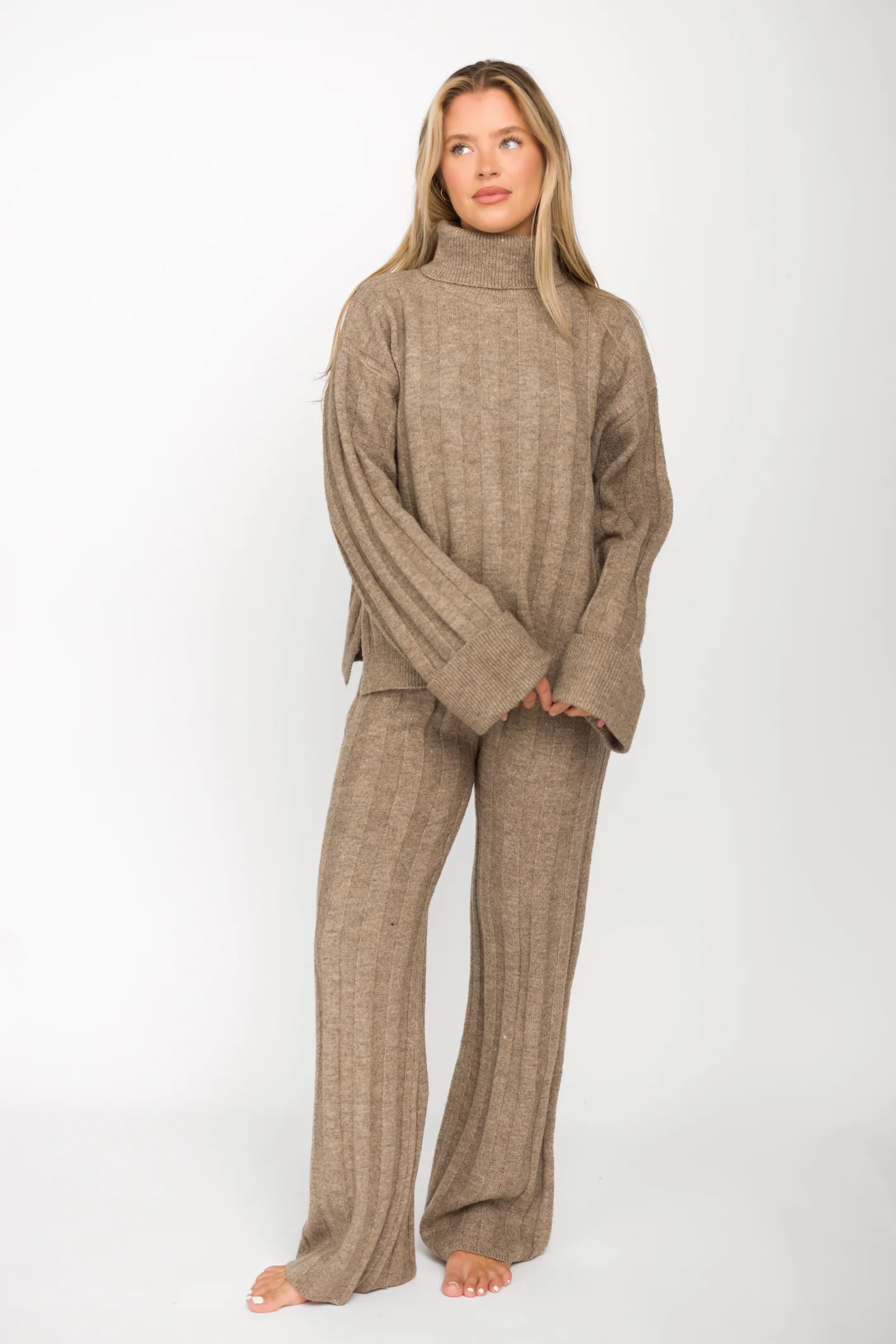 Kai Thick Ribbed Knit Two Piece Sweater Set in Taupe - Directfux