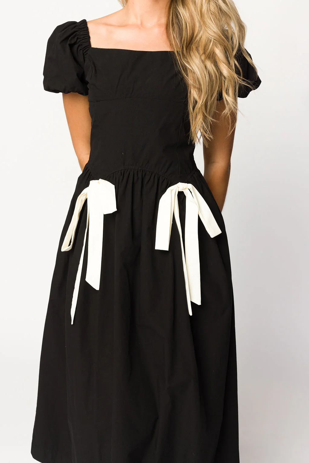 Ruby Midi Dress with Bow Detail in Black - Directfux