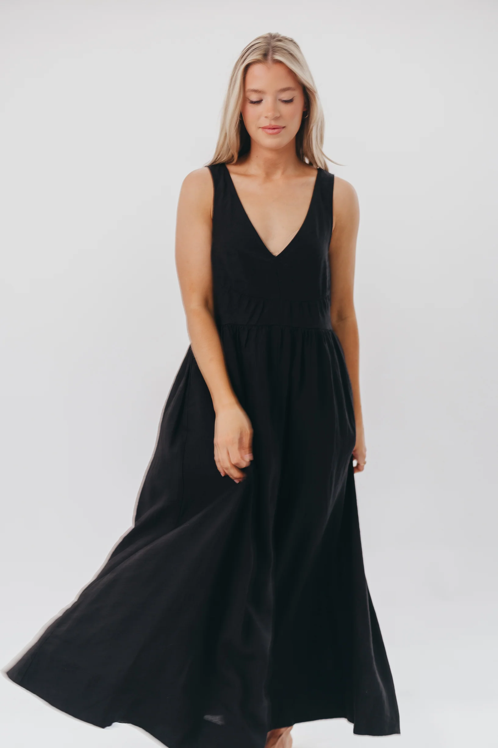 Eleonie 100% Linen Maxi Dress in Black - Directfux