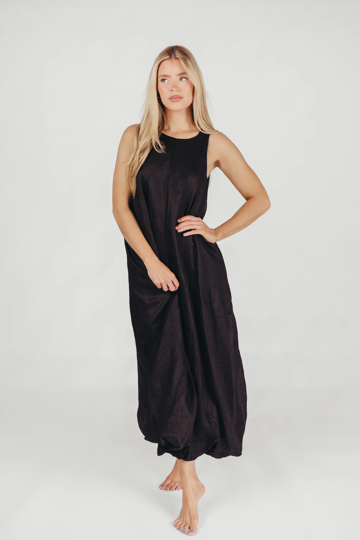 Charlie Linen-Blend Tank Maxi Dress with Pockets in Black - Directfux