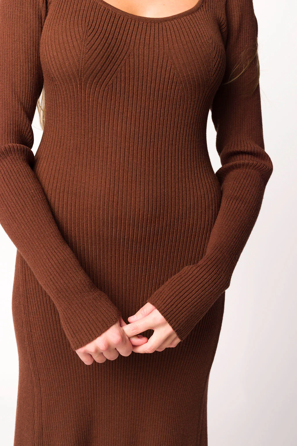 Alison Knit Sweater Maxi Dress in Chestnut - Directfux