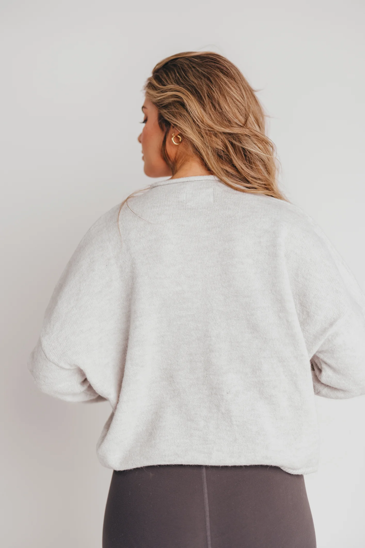 Piper Cardigan in Light Grey - Directfux