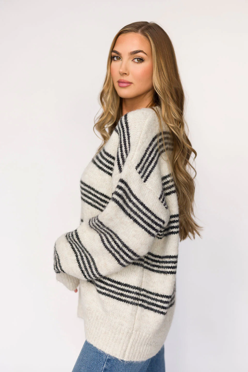 Leighton Striped Sweater in Cream/Grey - Directfux