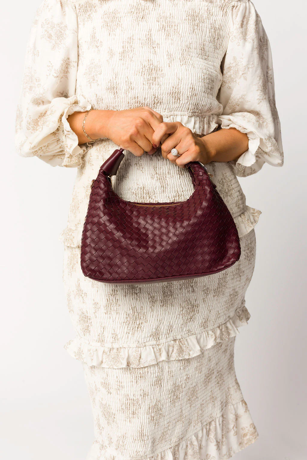 Ripley Crossbody in Burgundy - Directfux